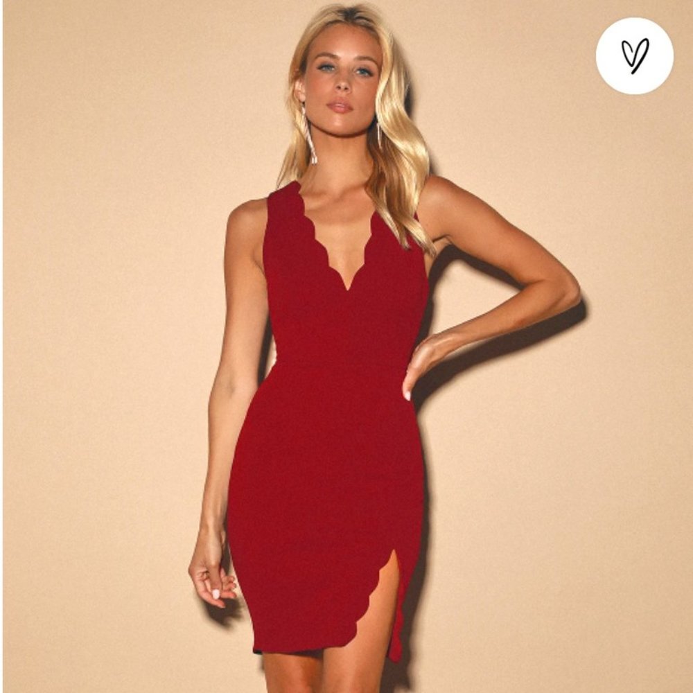 Lulu's Feeling Coy Burgundy Scalloped V-Neck Bodycon Dress